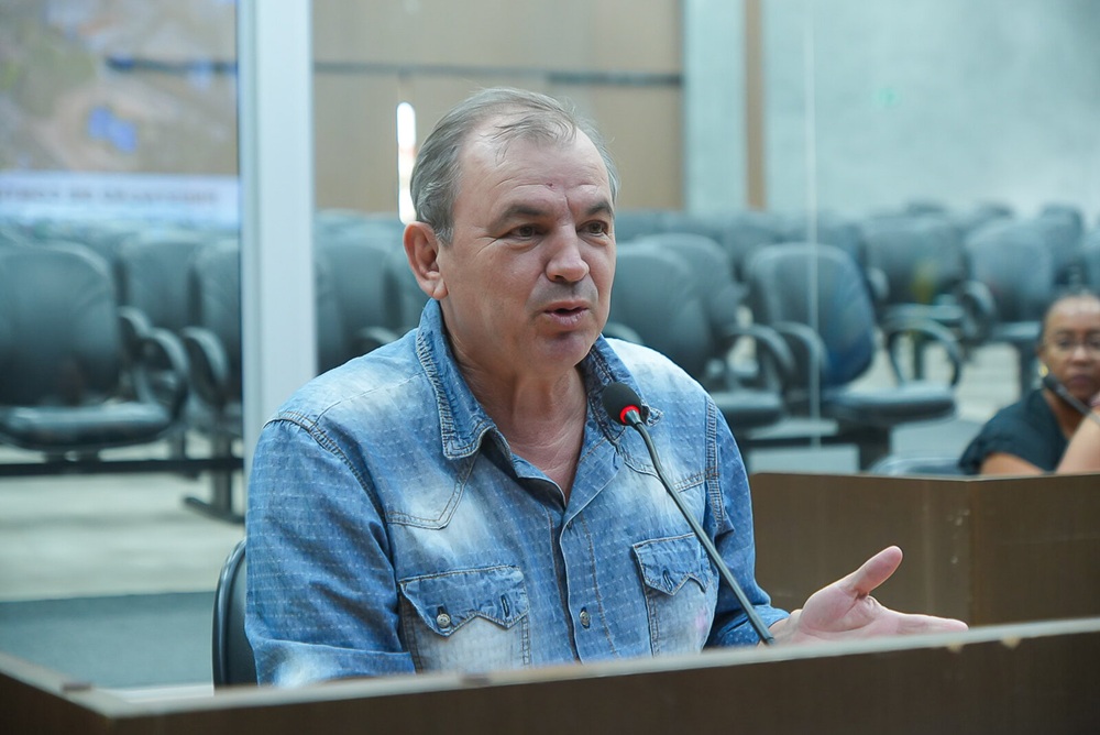 Gilson Pelizaro participa da prestação de contas