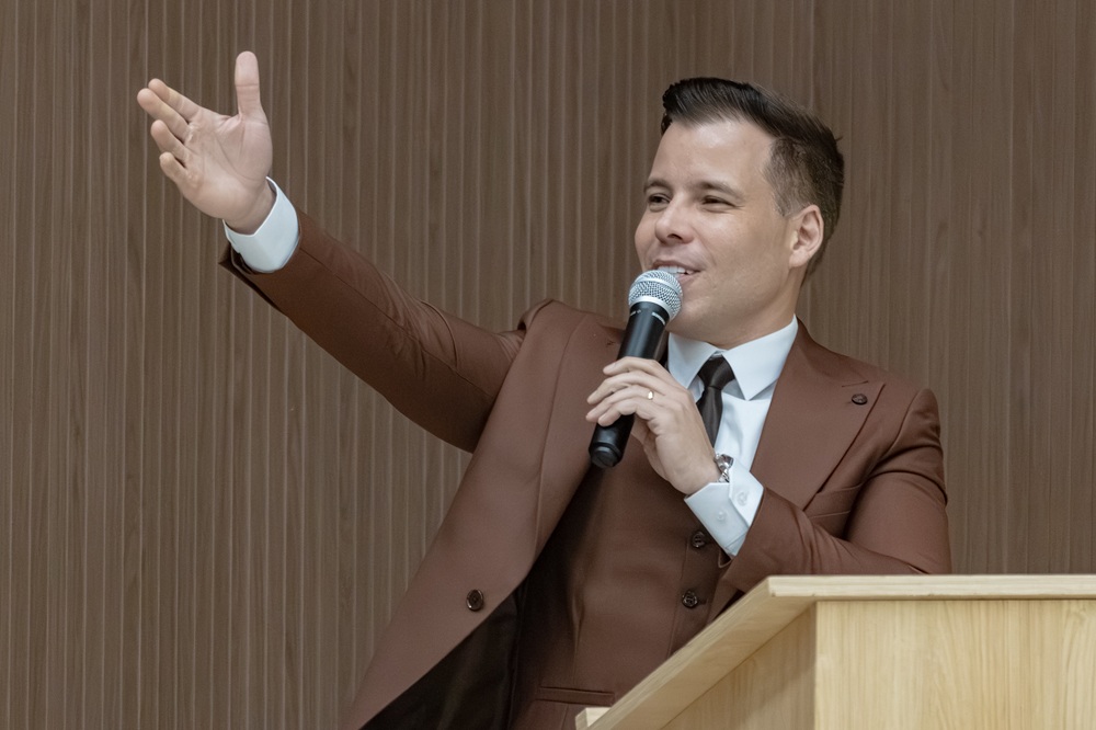 Tiago Valentim participa de Prêmio Imprensa na Câmara