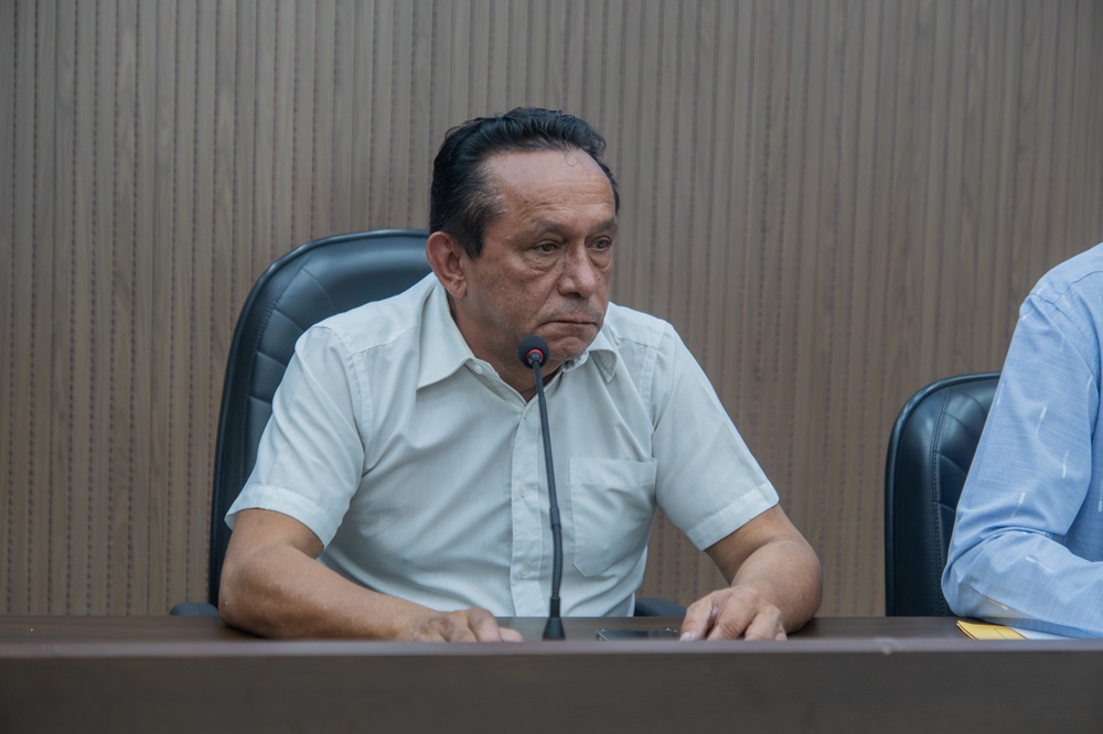 Zezinho Cabeleireiro participa de audiência pública