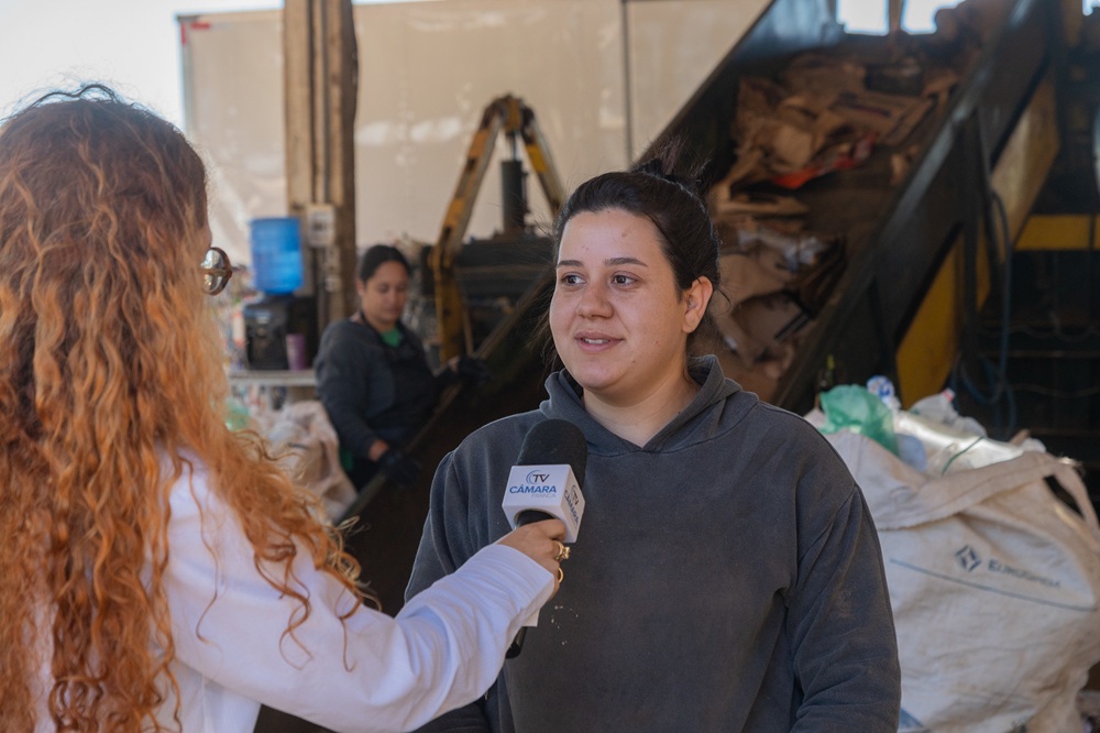 Cooperada fala da importância da reciclagem