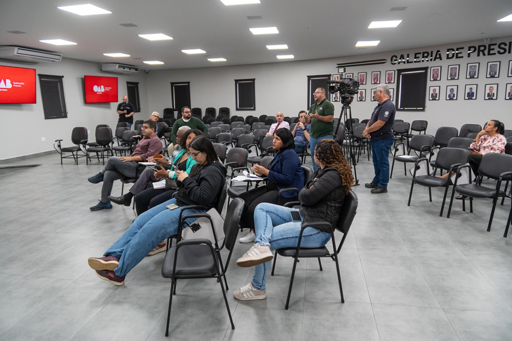 Profissionais presentes na coletiva de imprensa
