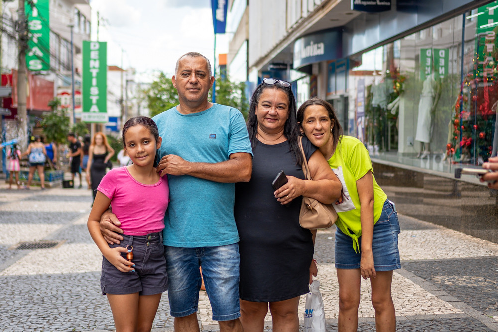 Munícipes desejam feliz ano novo à cidade