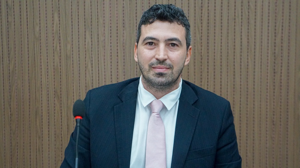 Bassi 