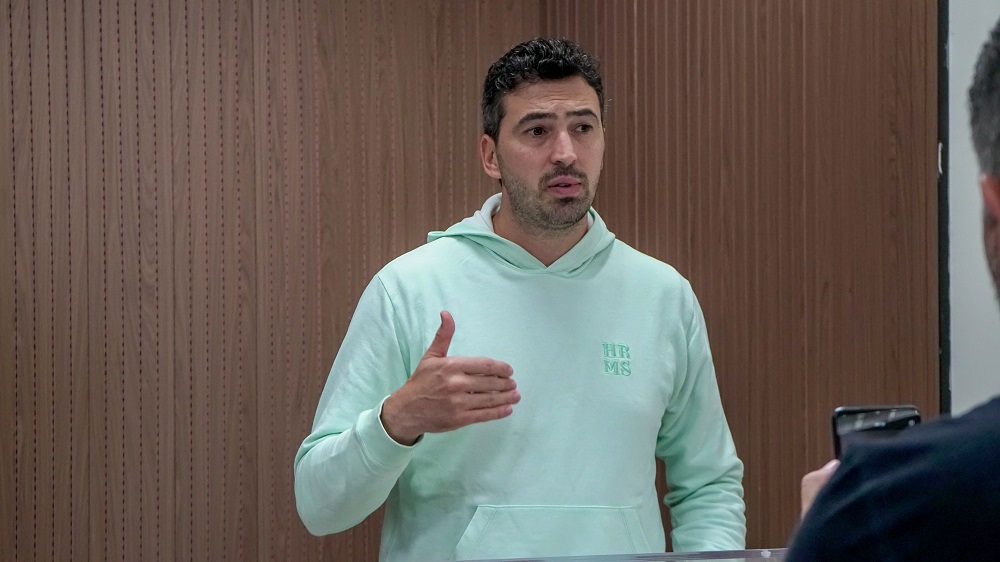 Bassi