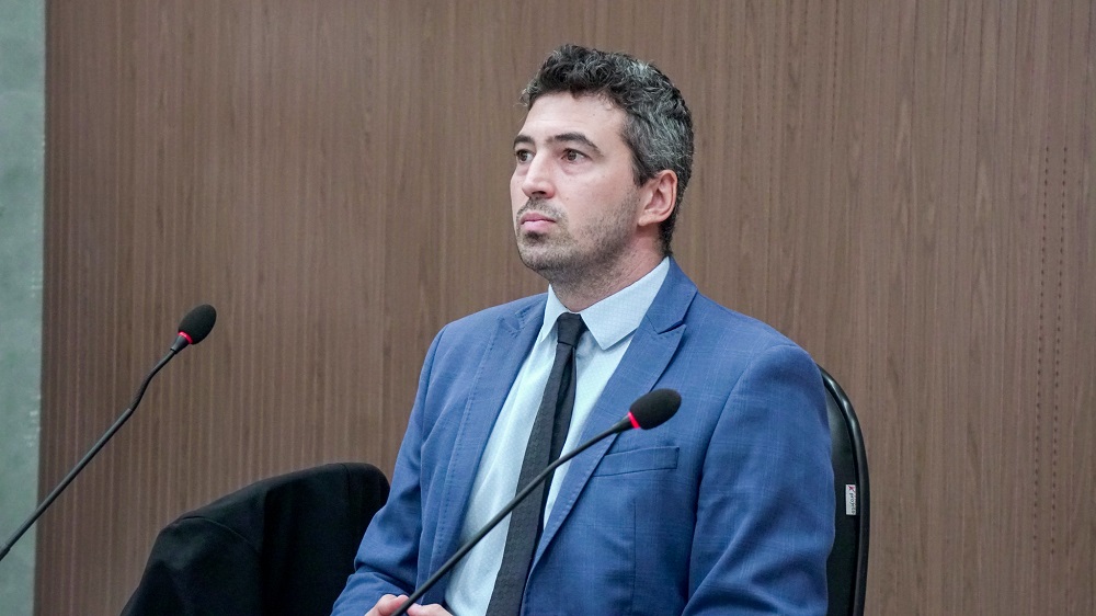 Bassi 