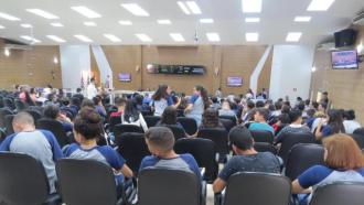 Alunos da Escola Estadual "Ana Maria Junqueira" acompanham a 5ª Sessão Ordinária da Câmara Municipal de Franca