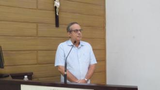 O chefe da Vigilância Epidemiológica, Homero Antônio Rosa Júnior, discursa na Tribuna da Câmara