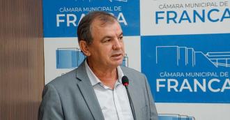 Pelizaro destaca visita do reitor do Instituto Federal e critica Estado por problemas na saúde