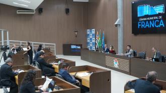 Câmara aprova projeto sobre primeiros socorros e criação de Frente Parlamentar da Agropecuária