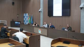 Projetos voltados à causa animal, combate à dengue e transformação de escola em Centro Esportivo avançam nas comissões 