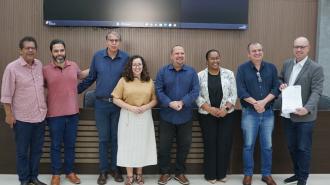 Vereadores apresentam reivindicações locais em encontro com supervisor do Ministério da Saúde