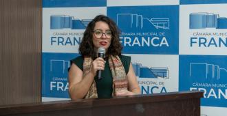Marília Martins defende inclusão de crianças, justiça social e debate público em discurso na Câmara