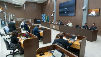 Câmara aprova projetos de inclusão digital, expansão da assistência social e novos cargos públicos