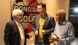 Câmara de Franca recebe o Troféu Dono da Bola e presta homenagem a Jovassi Correia Dias