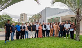 Câmara de Franca homenageia prefeito, presidente da Câmara e produtor rural de Ibiraci