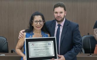 Câmara de Franca entrega Título de Cidadã Francana a Rosa Maria Paiva Castro