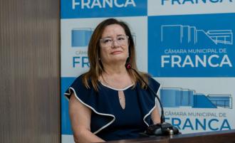 Professora alerta para falta de profissionais na educação e pede apoio da Câmara