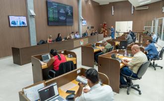 2ª Extraordinária: Câmara aprova projetos voltados à saúde feminina, acessibilidade e proteção animal