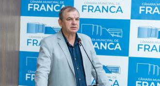 Pelizaro defende reestruturação do Ministério do Trabalho e critica atraso nas obras da Praça Central