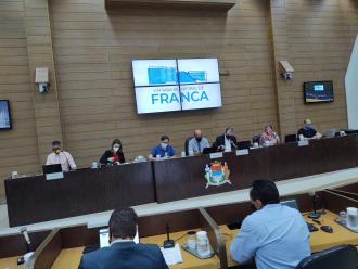 Vereadores acompanham a 25ª Sessão Ordinária da Câmara Municipal de Franca