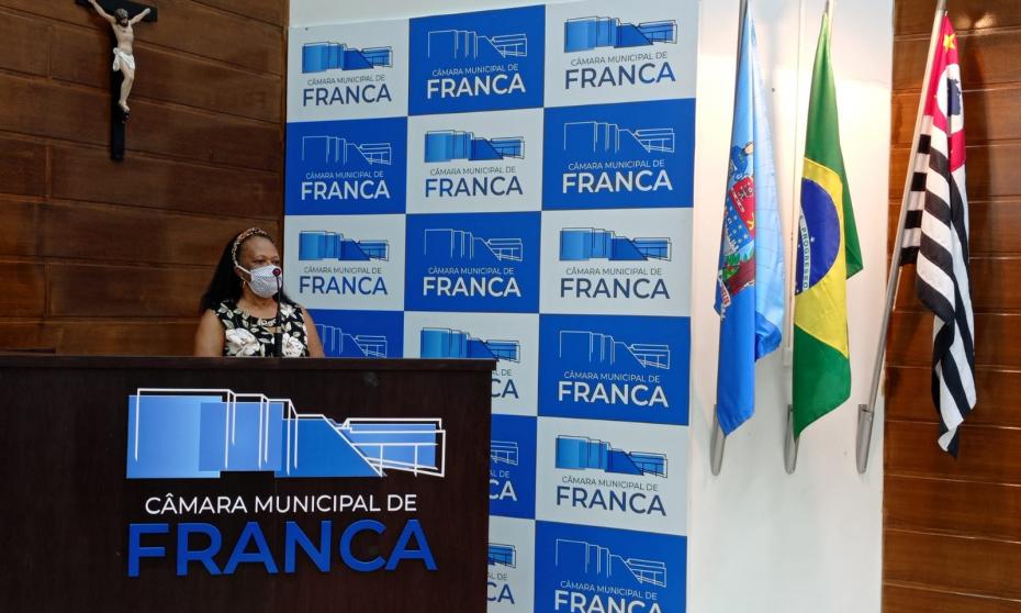 Eunice Conceição fala na Tribuna sobre Centros Comunitários 