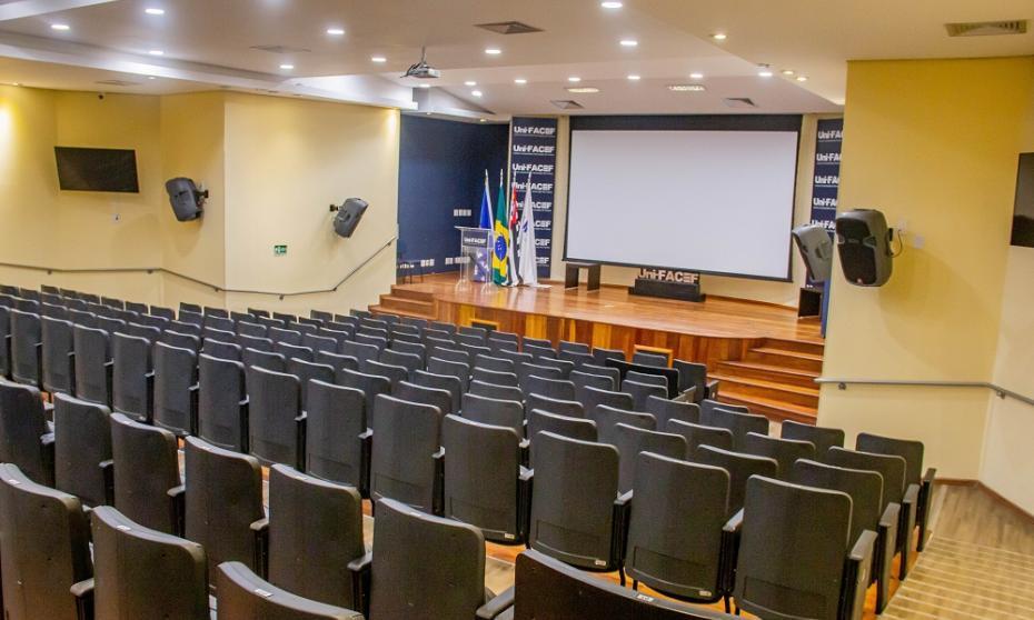 Comissões analisam projeto que institui ‘Disque Pichação’ e veto parcial ao programa Empresa Amiga dos Autistas 