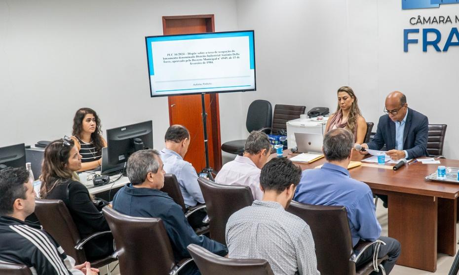 PL sobre taxa de ocupação no Distrito Industrial Antônio Della Torre é debatido em Audiência Pública