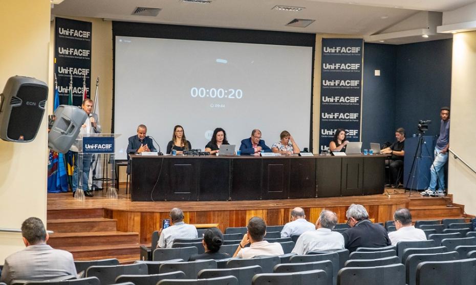 Câmara aprova criação de Frentes de Trabalho para pessoas em situação de rua 