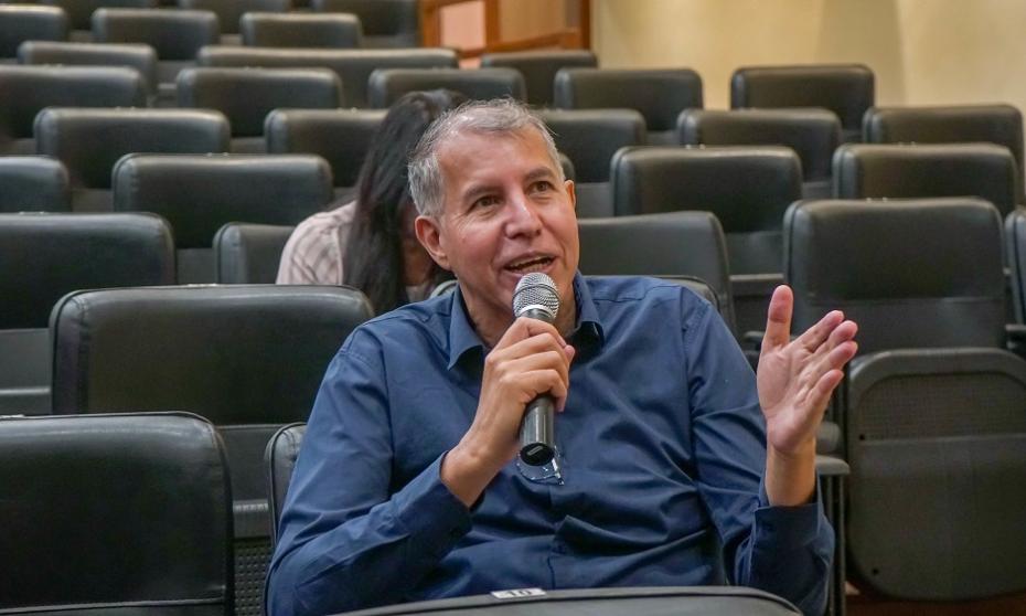 Câmara presta homenagem e parabeniza socorrista Reinaldo Marcelo da Silva