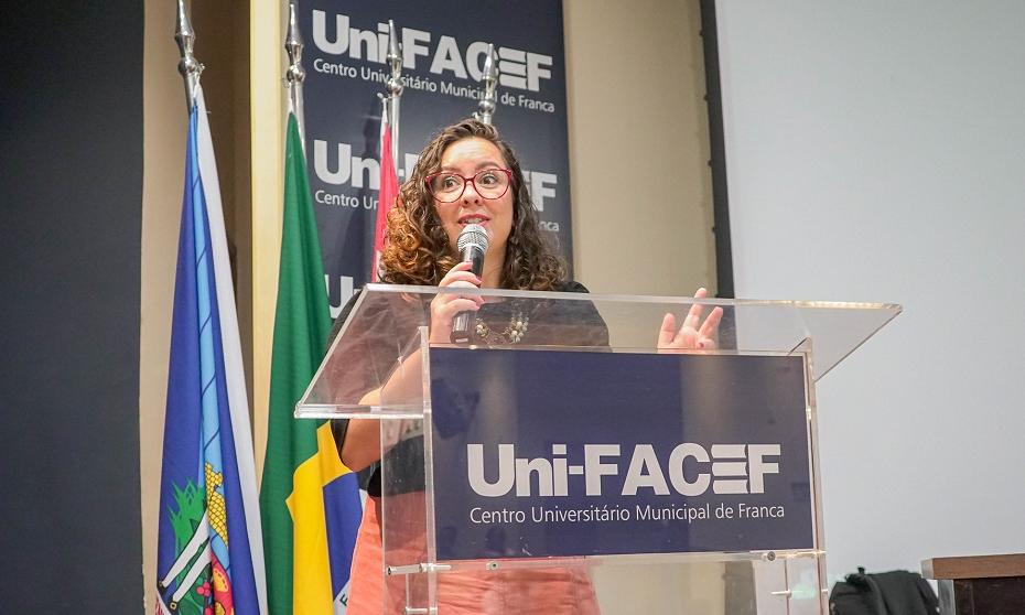 Marília critica Estado por troca de professores da Educação Especial; ‘É uma atrocidade!’