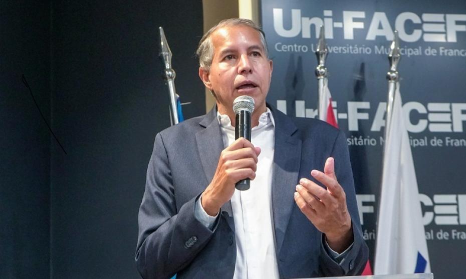 Tidy defende manutenção do CEI, aponta falhas no transporte e cobra punições; ‘está horrível!’