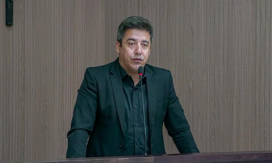 ‘Precisamos achar caminhos’ diz Fransérgio ao convidar população e autoridades para audiência sobre moradores de rua