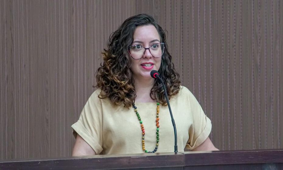 Marília Martins critica transporte público; ‘piorou muito!’; vereadora sugere modelos de outras cidades
