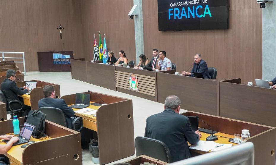 Câmara aprova regularização de imóveis até 200 m² e mais de R$ 1 milhão para obras no Jardim Brasilândia