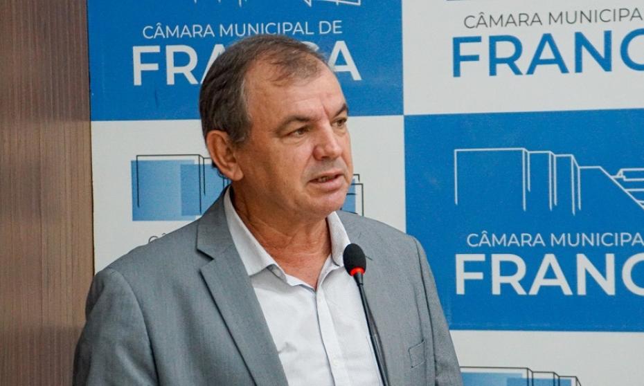 Pelizaro destaca visita do reitor do Instituto Federal e critica Estado por problemas na saúde