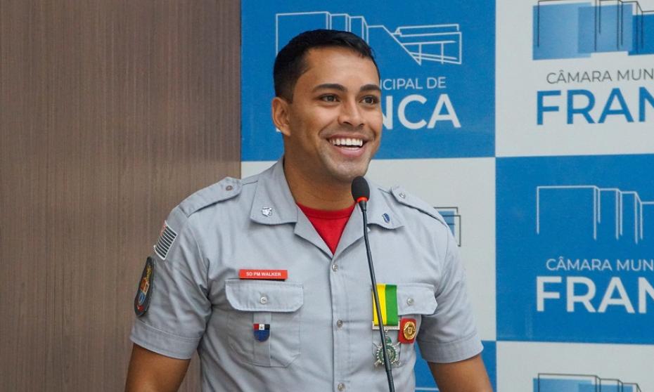 Walker Bombeiro comemora implantação de escola cívico-militar em Franca; ‘é uma conquista grande!’