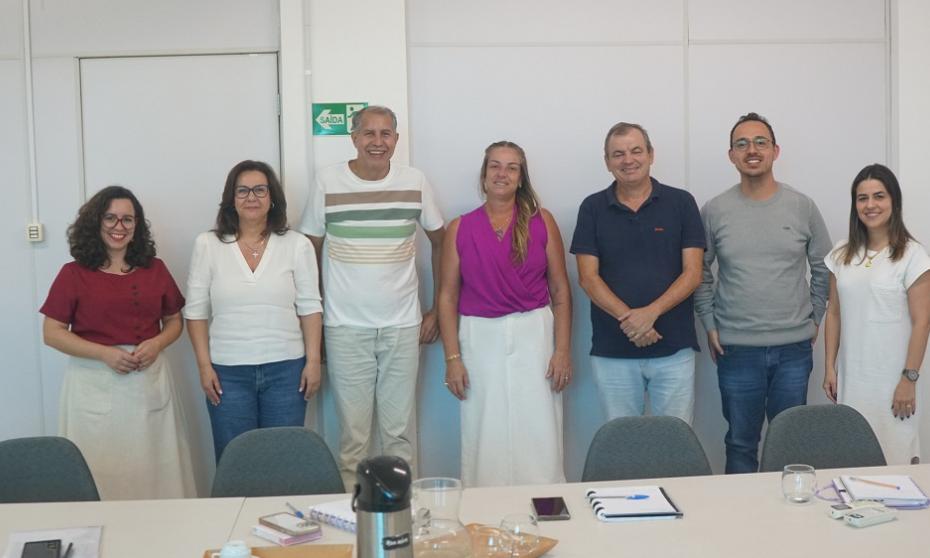 Secretárias de saúde e educação recebem vereadores da CEAR do funcionalismo público municipal