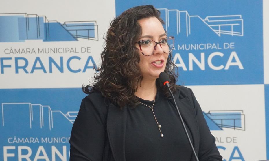 Marília Martins parabeniza nova diretoria do Sindserv e questiona sobre tarifa zero no transporte