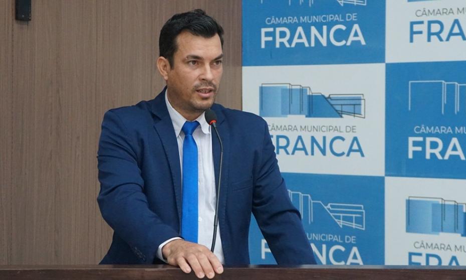 Patriota destaca investimento de meio milhão de reais para compra de aparelhos Raio-X