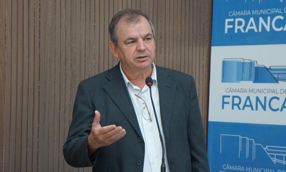 Gilson Pelizaro alerta para prevenção ao suicídio e segurança no trânsito em Franca