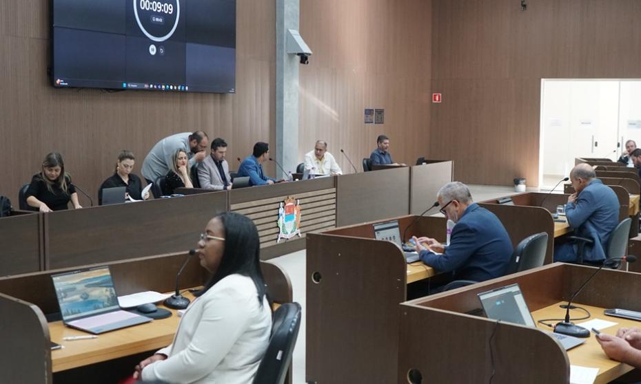 Câmara aprova projeto para instalação de heliponto no Hospital Estadual e campanha contra cigarros eletrônicos