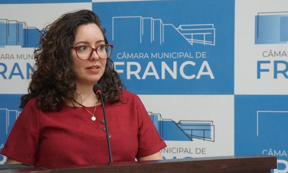 Marília Martins reforça luta de pacientes com fibromialgia, pede reforma no CEI e convida para audiência pública