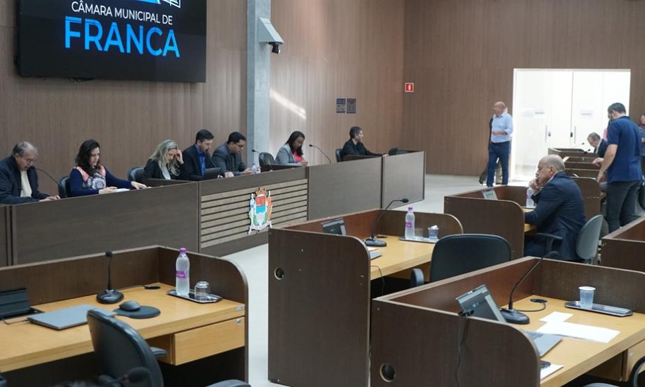 Câmara aprova Semana do Luto Parental e repasse de R$ 70 mil para Cavalhadas