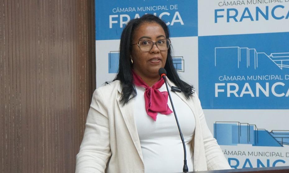 Andrea Silva alerta para violência no trânsito e destaca projeto Banco Vermelho Gigante