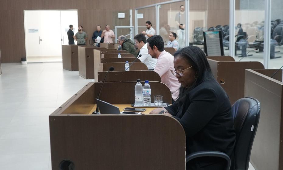 Vereadores debatem PPA 2026-2029 e LDO 2026 em Audiência Pública