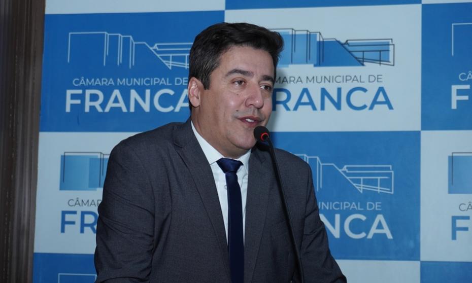 Fransérgio Garcia anuncia recursos para clínica do autista e critica decisão sobre Bolsonaro