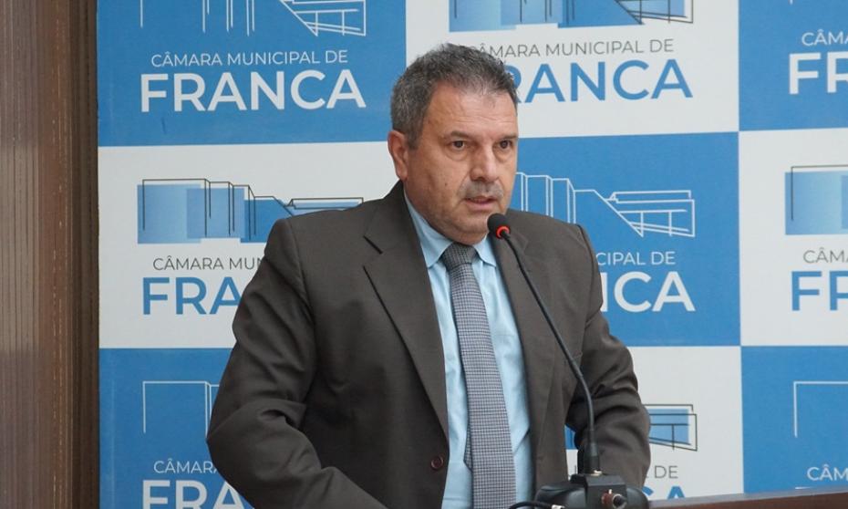 Marco Garcia comenta sobre políticas sociais, critica gastos do governo Lula e decisões do STF
