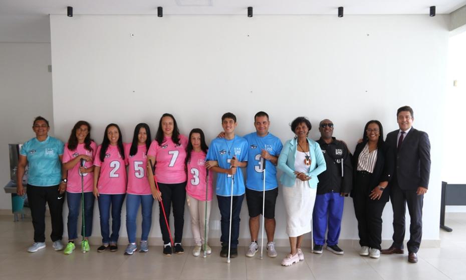 Inclusão e esporte: equipe de Goalball é reconhecida em sessão da Câmara