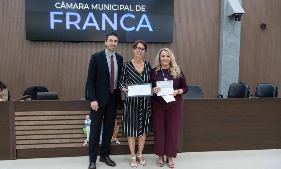Câmara de Franca homenageia SEBRAE por fomento ao empreendedorismo e capacitação empresarial