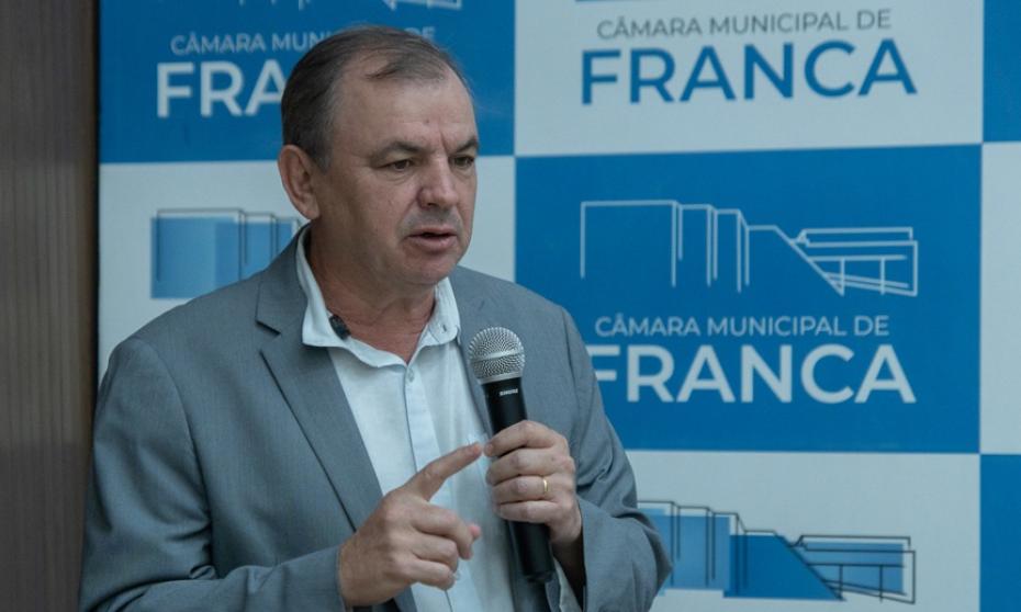 Pelizaro faz alerta sobre finanças municipais pede atenção à saúde básica